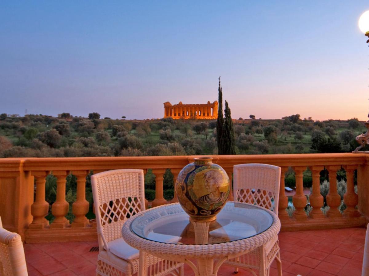 Villa Athena Resort Agrigento Zewnętrze zdjęcie View of the Acropolis from the hotel